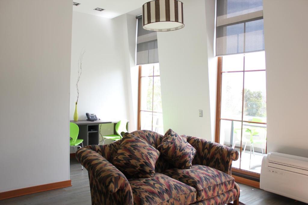 Hotel Boutique Su Merced Сантьяго Экстерьер фото