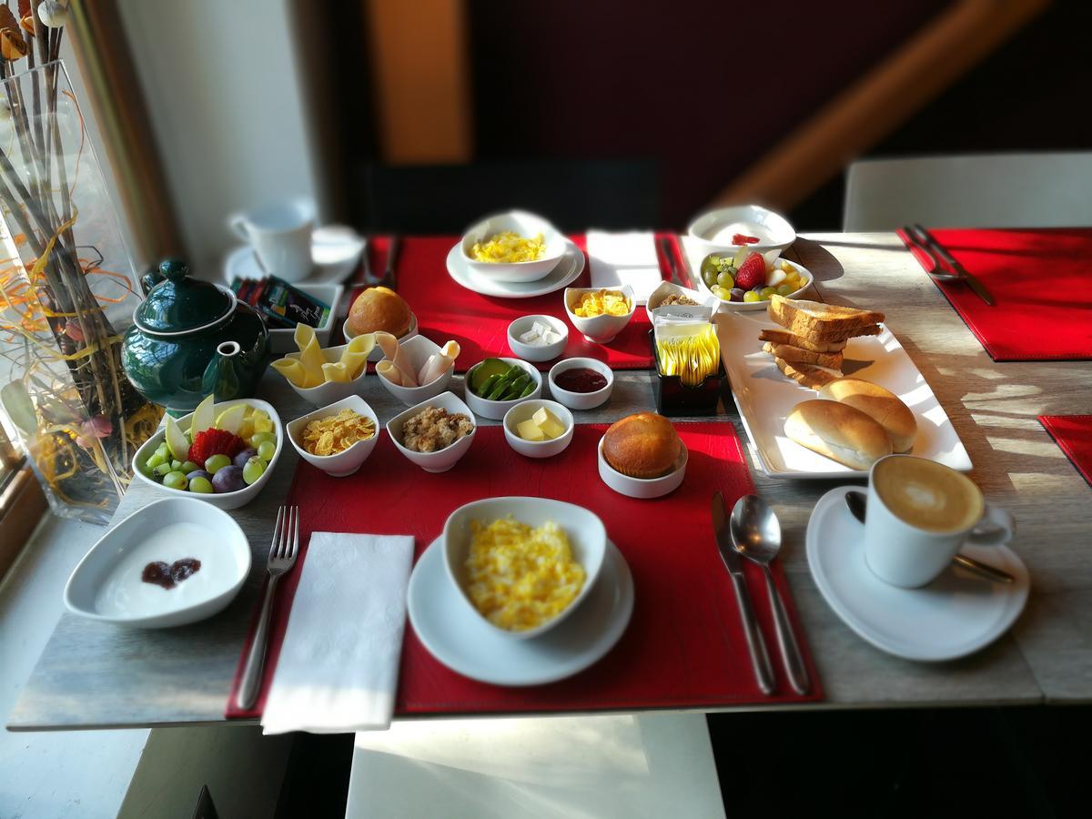 Hotel Boutique Su Merced Сантьяго Экстерьер фото